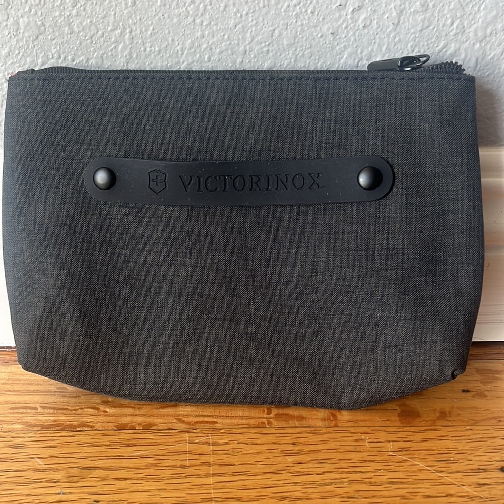 Victorinox X Swiss accessory bag